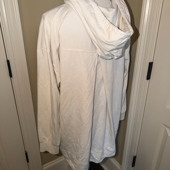 Z Supply Women’s Size M Oversized Lightweight Hoodie Cream Hi Lo - Picture 5 of 7